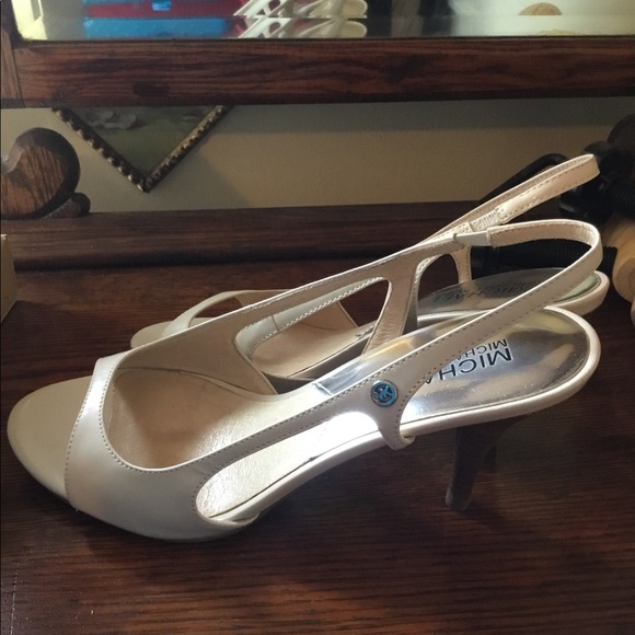 💼Michael Kors Zoe sling shoe vanilla bridal size - Picture 4 of 8